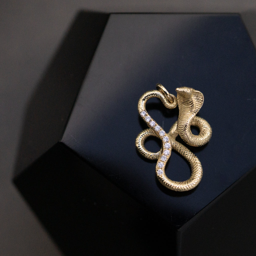 14k White Diamond Cobra Pendant