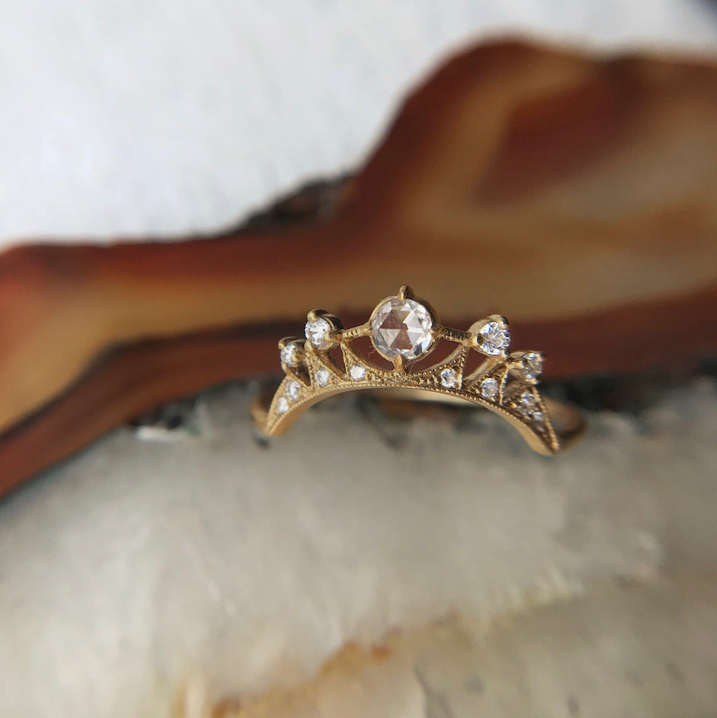 Astrid Luna Ring