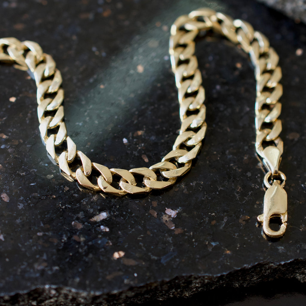 Solid Link Curb Bracelet